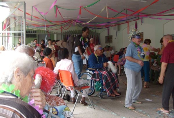 Visitação — apresentação em casa de acolhimento